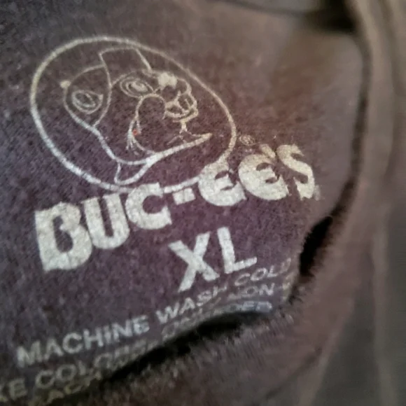 Buc-ee's T-Shirt Size XL - Picture 3 of 3